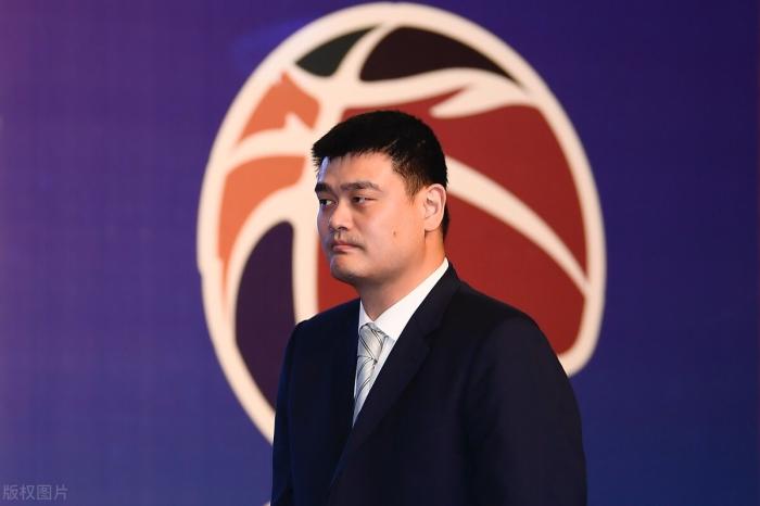 中国篮协名人堂15人出炉，球迷：没有姚明和易建联？(2)