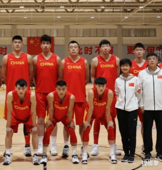 FIBA官方：中国男篮由之前的第5降到第9(2)