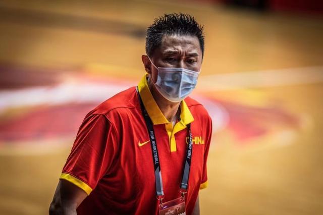 【体坛篮球秀】九问走在转折点上的中国男篮(3)