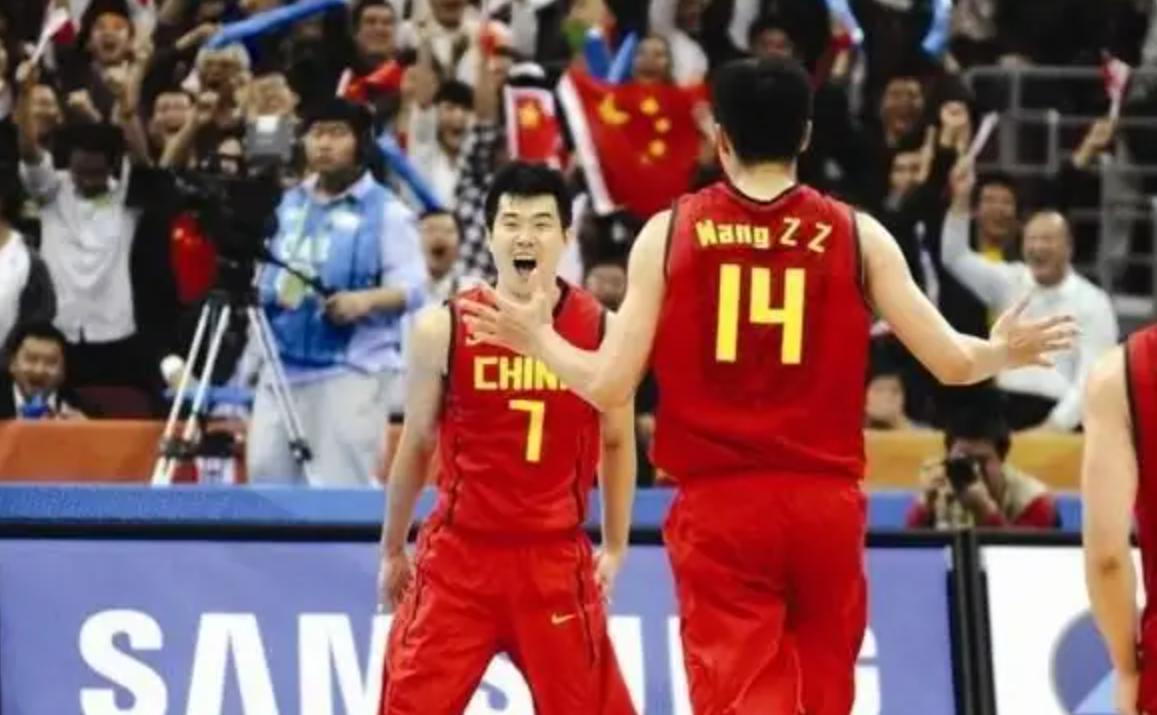 如今中国男篮国际赛场屡受挫败，与08黄金一代相比，真的退步了么？(1)