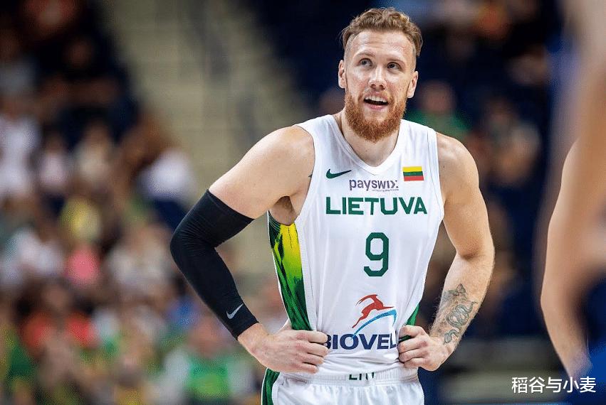 真在NBA混不下去了？立陶宛外线砍下高分帮助球队战胜西班牙？(4)