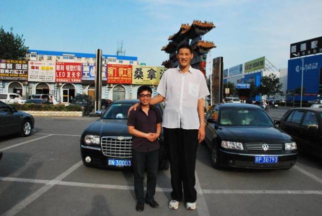 身高2米46，号称姚明继承人！中国第一巨人赵亮为何没打CBA？(4)