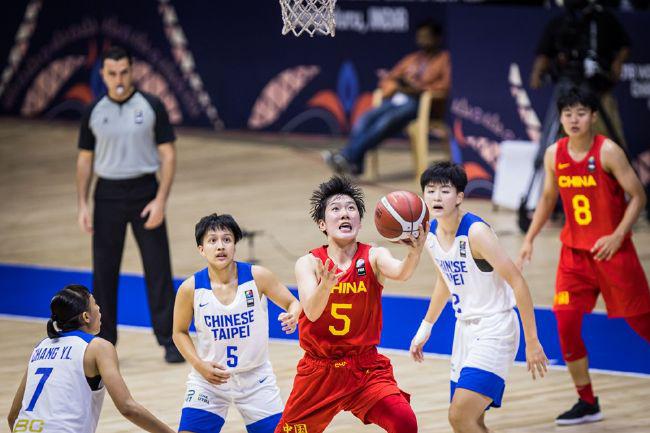 晚上21点，中国篮球再添耻辱一败，单节21-0被省队吊打