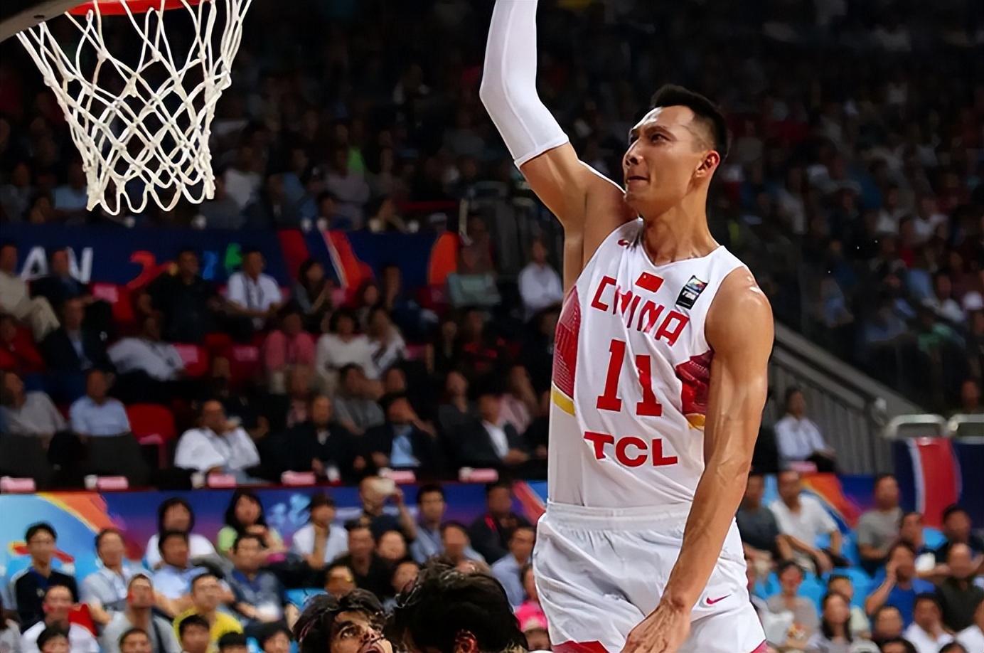中国男篮史上最大牌教头！进过NBA总决赛 为国家队培养出多年支柱(3)