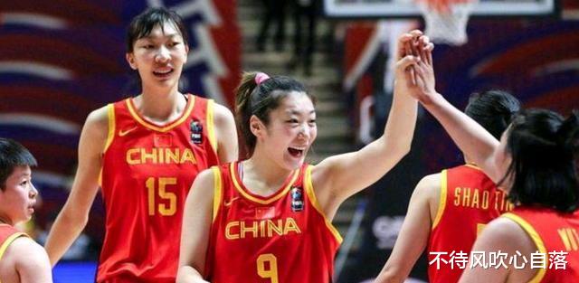 3场热身赛！中国女篮启程奔赴澳洲 12人名单基本确定 郑薇PK五强敌