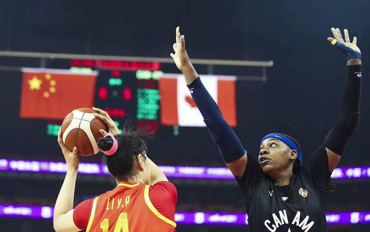 加拿大女篮防守是其最强特点，澳大利亚女篮上场消耗大有球员受伤