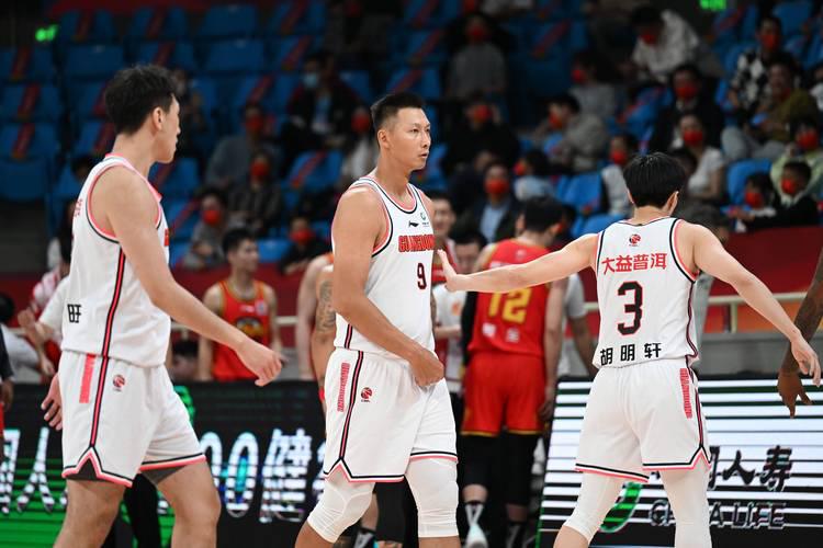 广东男篮人员调整，马力克离队准备转型，朱芳雨帮其兜底2年合同(4)