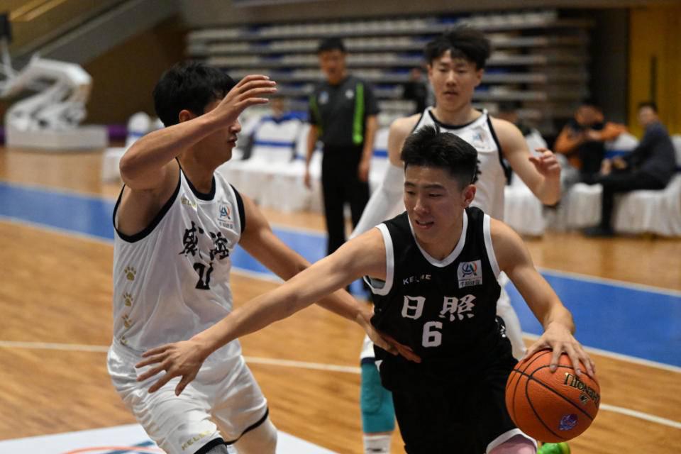 山东省男子篮球联赛B组第四比赛日，临沂队以全胜战绩完美收官(2)