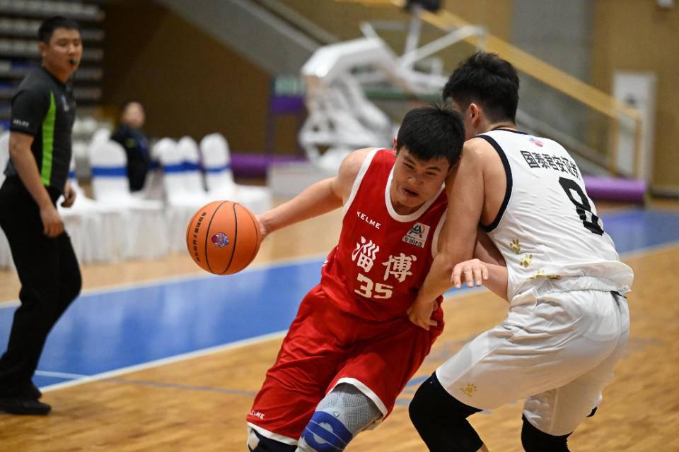 山东省男子篮球联赛B组第四比赛日，临沂队以全胜战绩完美收官(3)