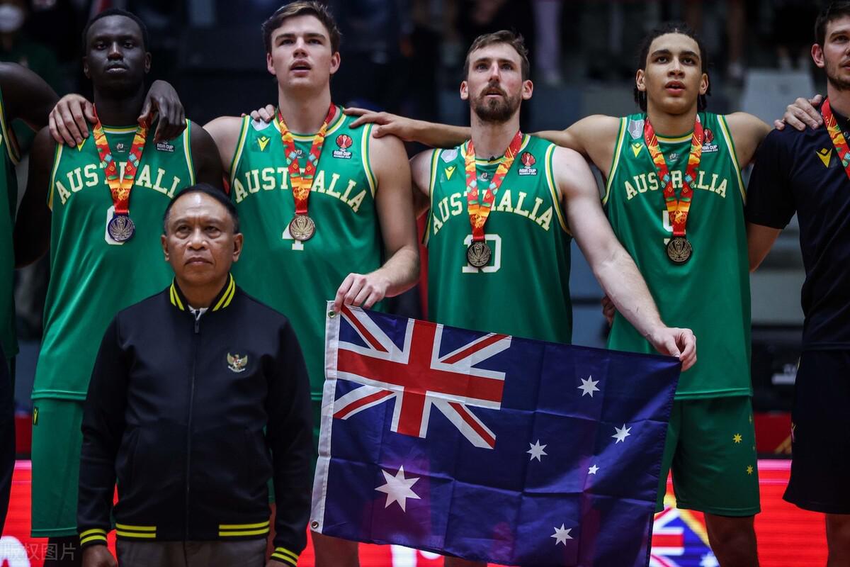 澳大利亚弃赛或被罚，国际篮联已介入，中国男篮世界杯出线收利好(4)