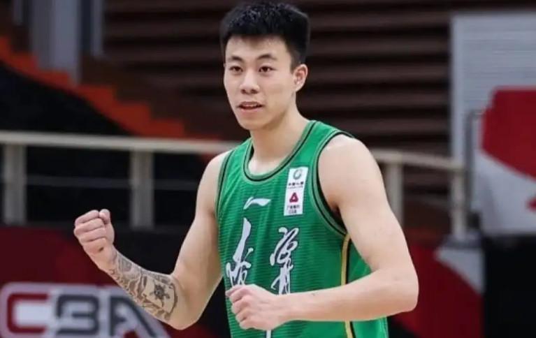 男篮：中国男篮新名单有眉目，辽宁球员恐怕有危机了(2)