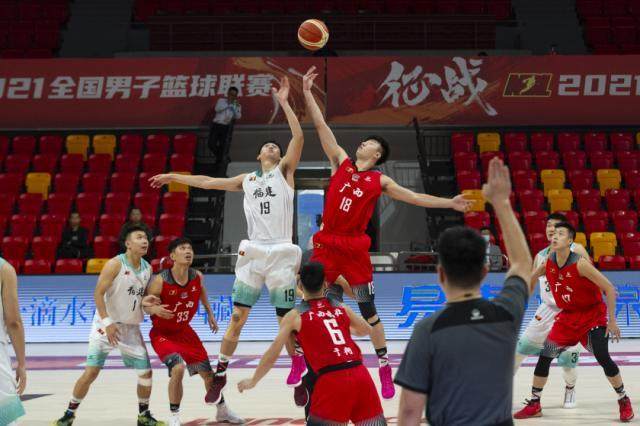 2022国内篮球十大新闻：女篮完美绽放 辽宁CBA夺冠(4)