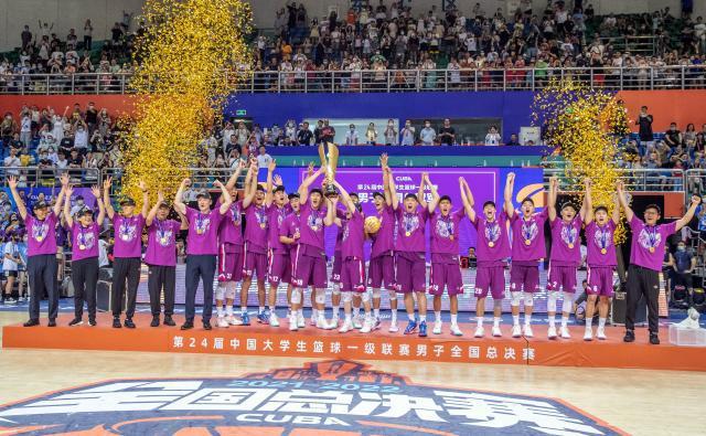 2022国内篮球十大新闻：女篮完美绽放 辽宁CBA夺冠(9)