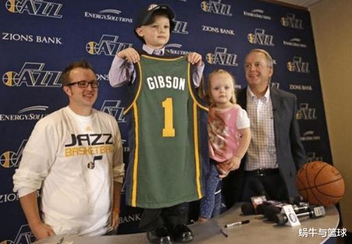 NBA最小的球员，年仅5岁却签下正式合同，登场完成一次扣篮(2)
