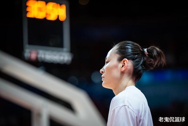4年前留憾，如今再获邀征战WNBA，女篮核心遇新难题，这次咋选？