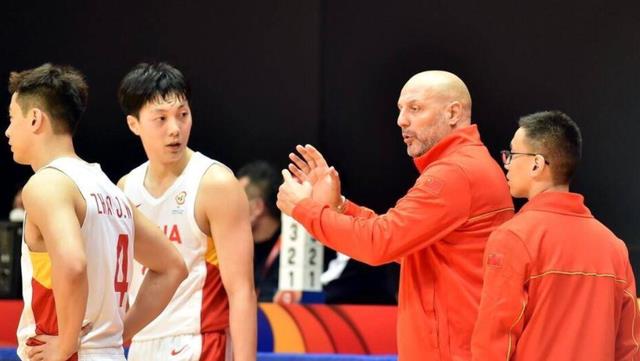 中国男篮大胜取得开门红，三大技术统计却难看至极(2)