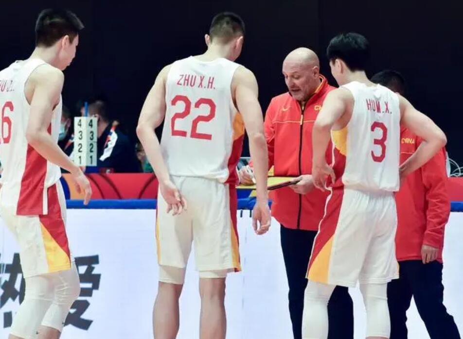 中国男篮为何男篮规划大锤？
最基本的观点是：规化球员利大于弊，关键是看怎么用。
