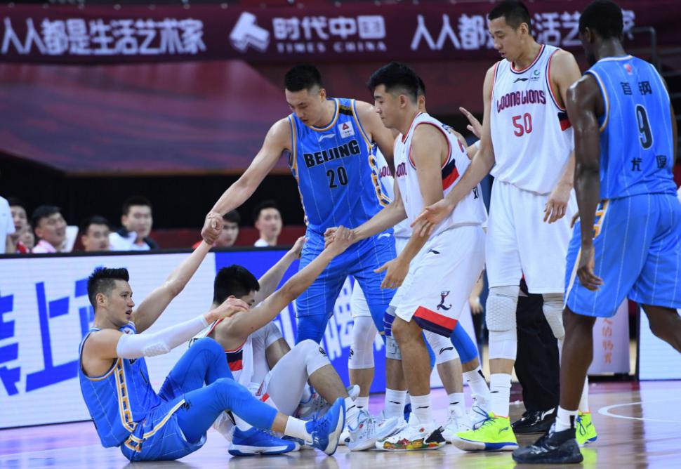 辽宁队与北京首钢男篮历史对阵，谁将占据上风？深度分析(2)
