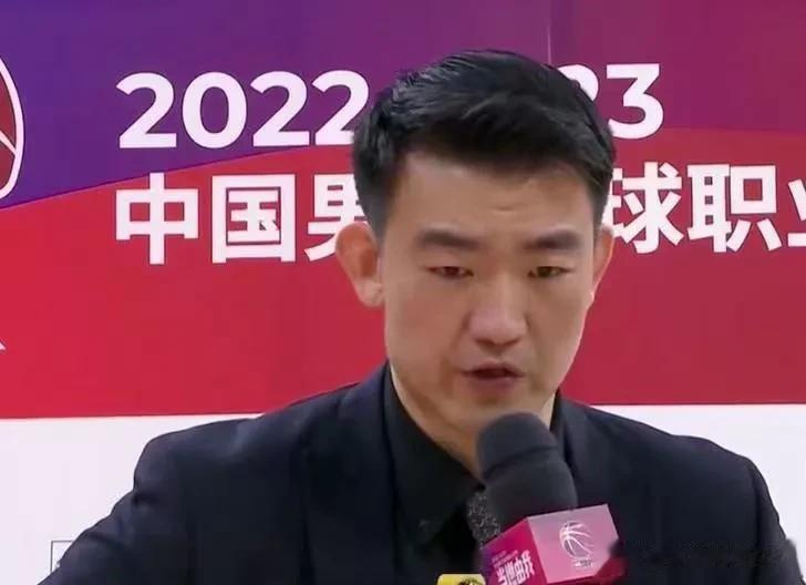 王博：非常期待半决赛，辽宁队实力强大，但广厦不惧怕任何对手，希望有好的结果。
广(1)