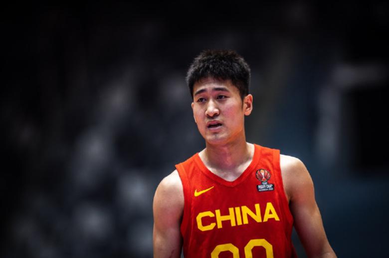 中国男篮名单终于现形了！给出两点理由，球迷表示不理解(2)