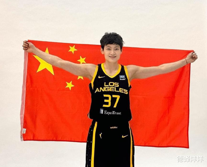 WNBA梦想没结束！中国女篮队长还在努力，名记透露最新进展！(3)