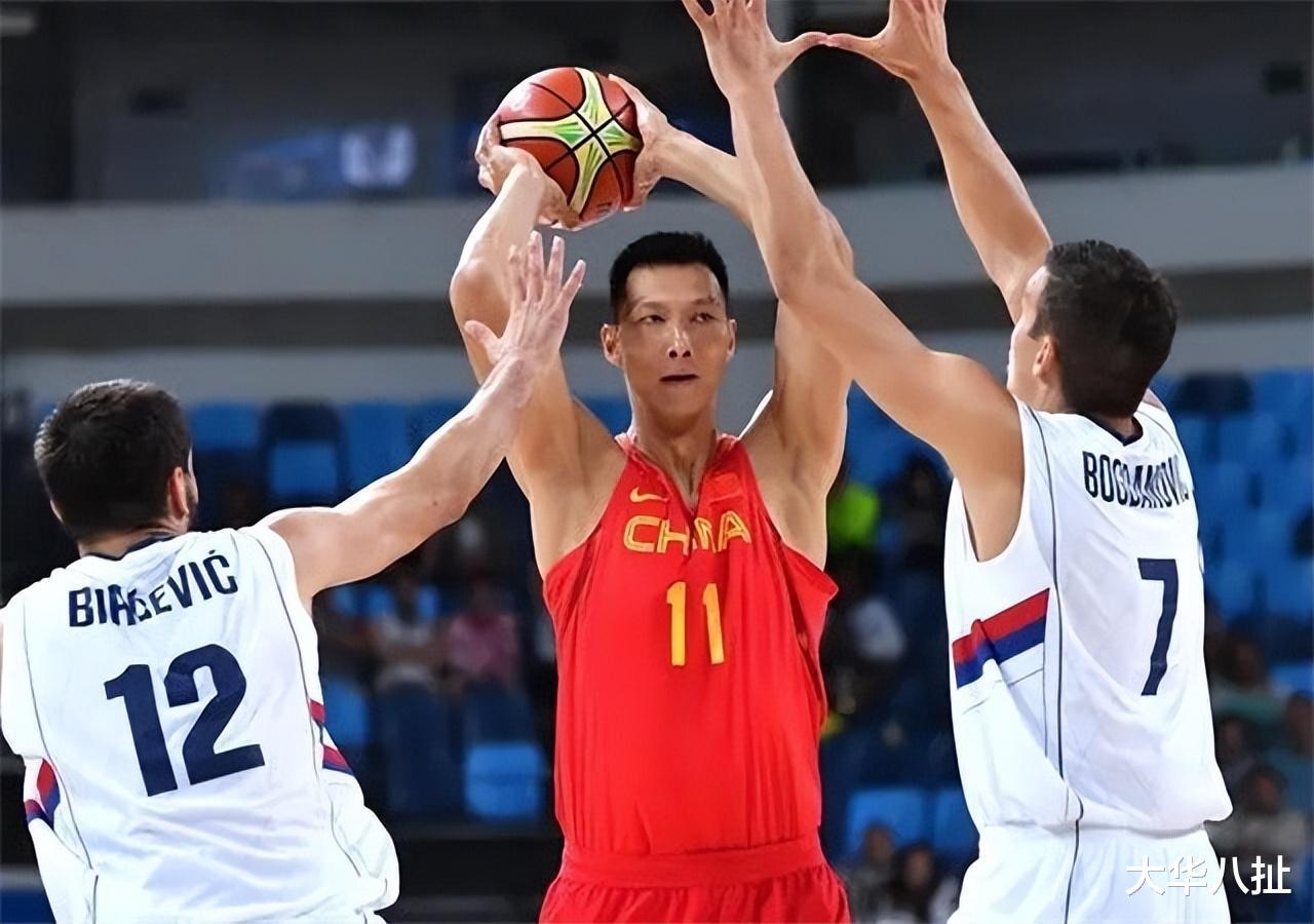中国男篮黄金一代首发五虎现状：有当官的、当教练的，只有他还在坚持(20)