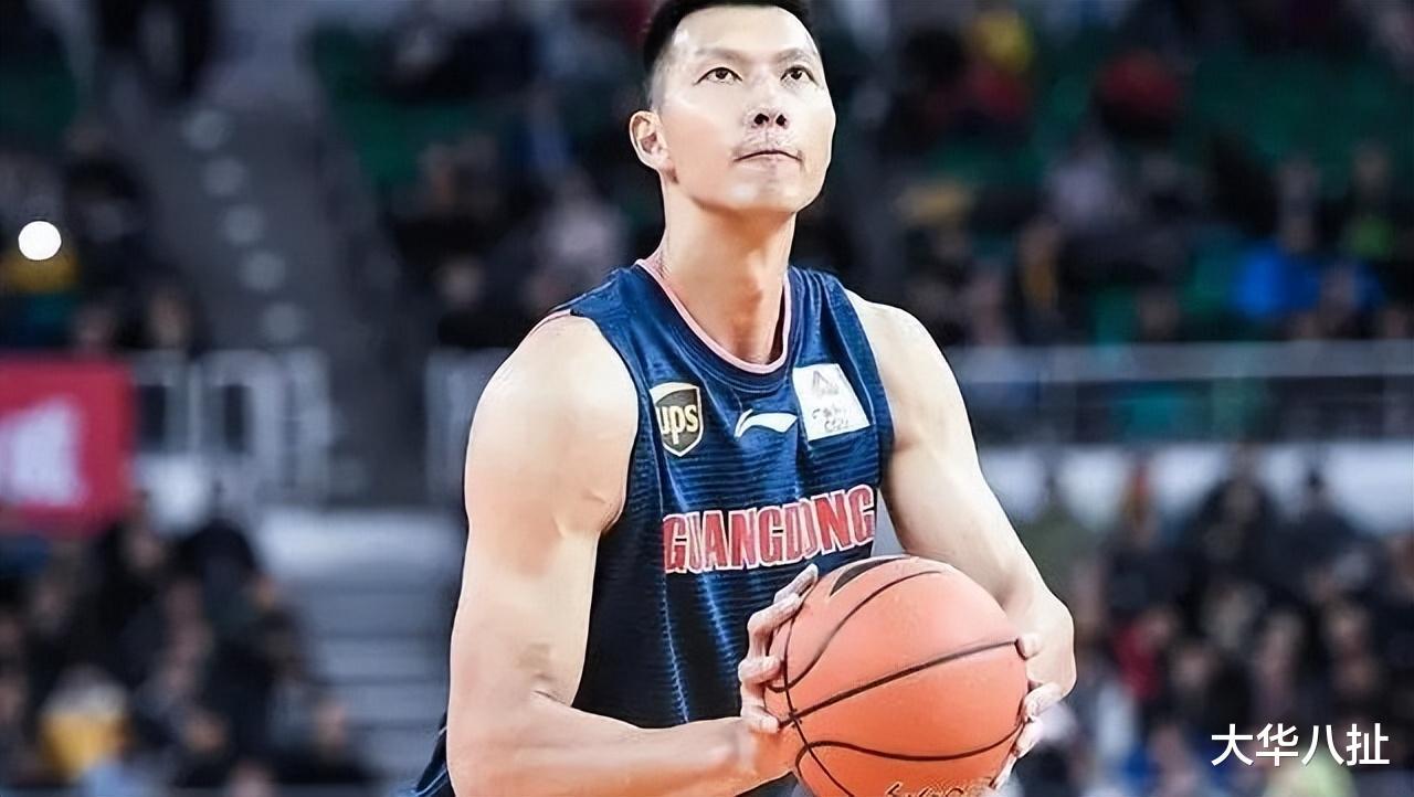 中国男篮黄金一代首发五虎现状：有当官的、当教练的，只有他还在坚持(22)