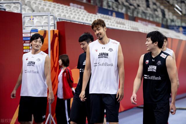 放马过来！日本男篮公布25人大名单，平均年龄27岁，身高195公分