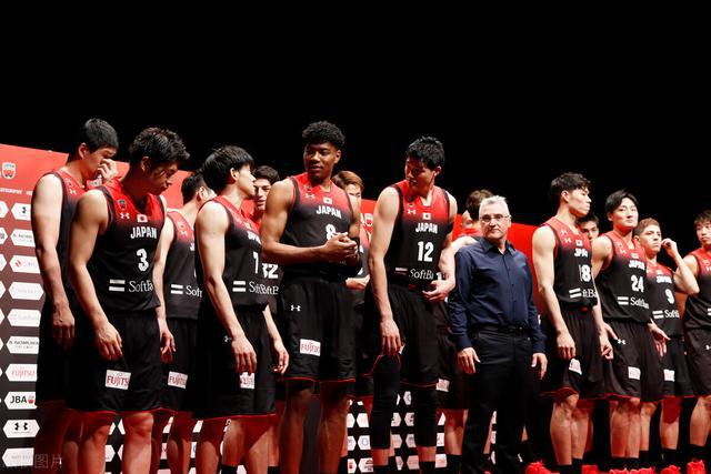 放马过来！日本男篮公布25人大名单，平均年龄27岁，身高195公分(4)