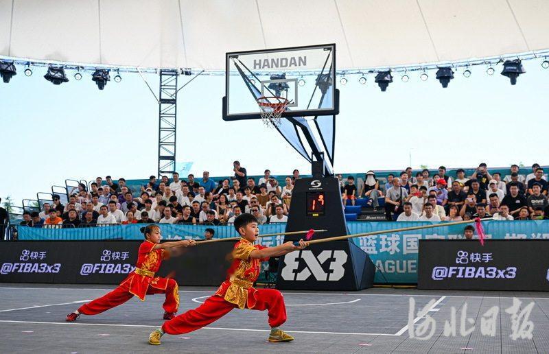 中国男队获得国际篮联三人篮球国家联赛邯郸站首日冠军(2)