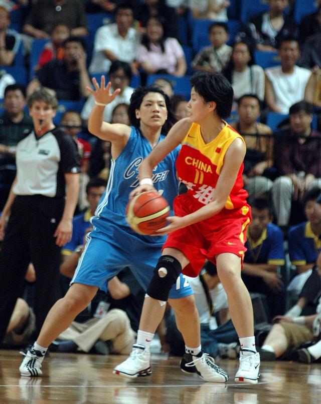 中国台北女篮交锋占优，但菲律宾女篮找回进攻节奏！(2)