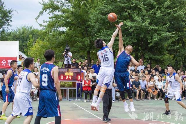宜都首届“村BA”篮球联赛火热开赛(2)