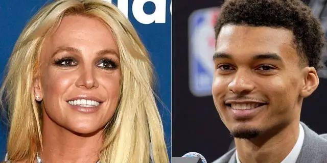 布兰妮（Britney Spears）昨晚在拉斯维加斯遭到袭击，她平时喜欢看篮球(1)