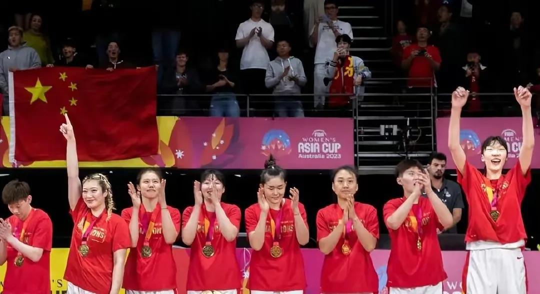 中国女篮称霸亚洲的重要因素是中国女篮的身体素质亚洲现在排第一。中国女子篮球队在近(3)