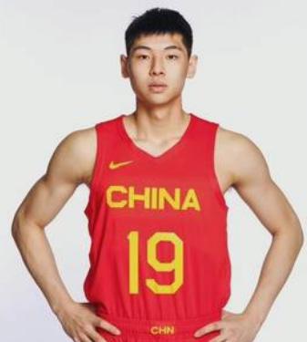 中国男篮集训队囤积大量锋线，谁会进入乔尔杰维奇最终阵容，郭艾伦是否会回归？
