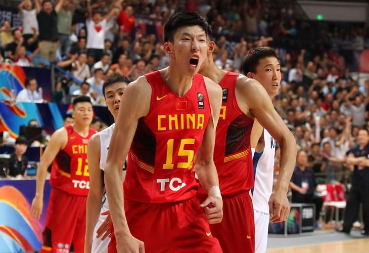 中国男篮新纪元，周琦次席！粉丝狂欢，中国男篮完美回归！(2)