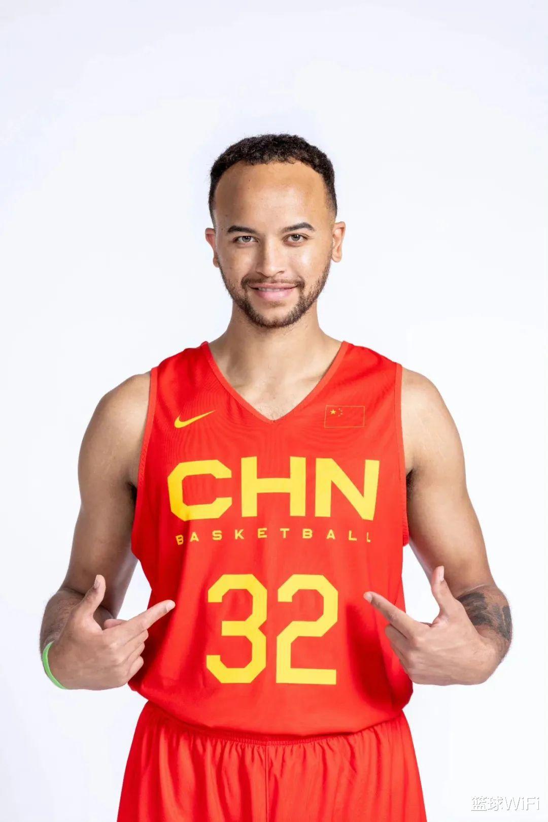 NBA球星退出！中国男篮锁定出线？约神4亿美元破纪录！布朗尼终于…(1)