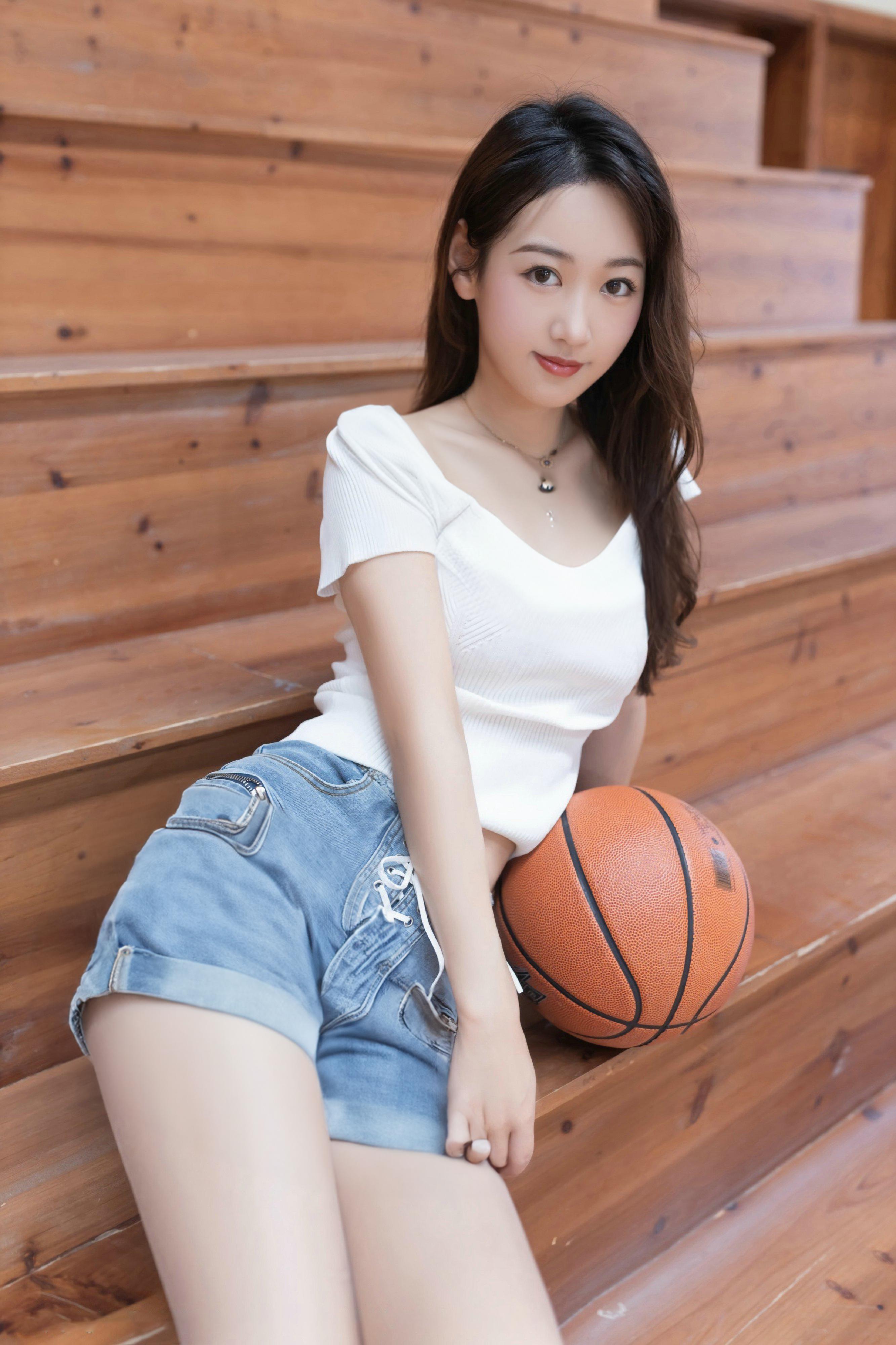 唐安琪——篮球宝贝「摄影评测与赏析」(10)