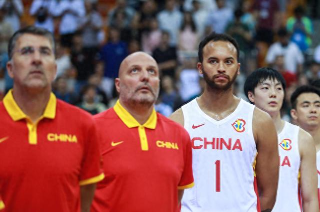 世界杯第三期实力榜：美国依旧第一 中国男篮被菲律宾反超位列第21(1)