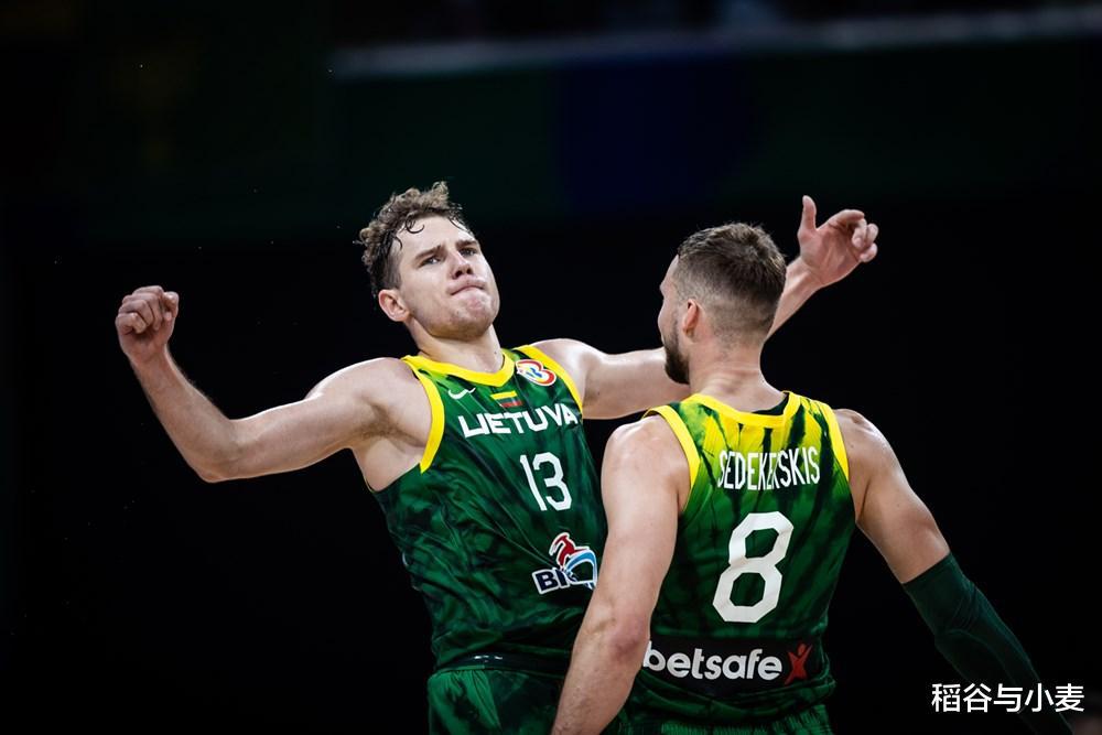 22岁小将已经成为了立陶宛队的后场核心，他还是赶紧去NBA吧！(1)