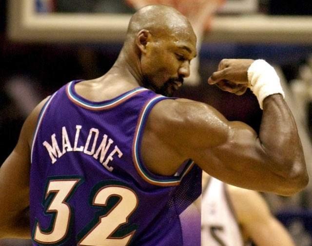 NBA历史一阵公认是“魔神皇佛鲨”，那有什么阵容能够与之抗衡！(4)