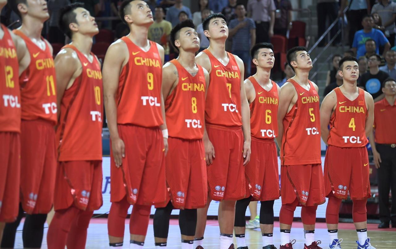 小组赛打完，中国男篮3人让人满意，1人令人失望(1)