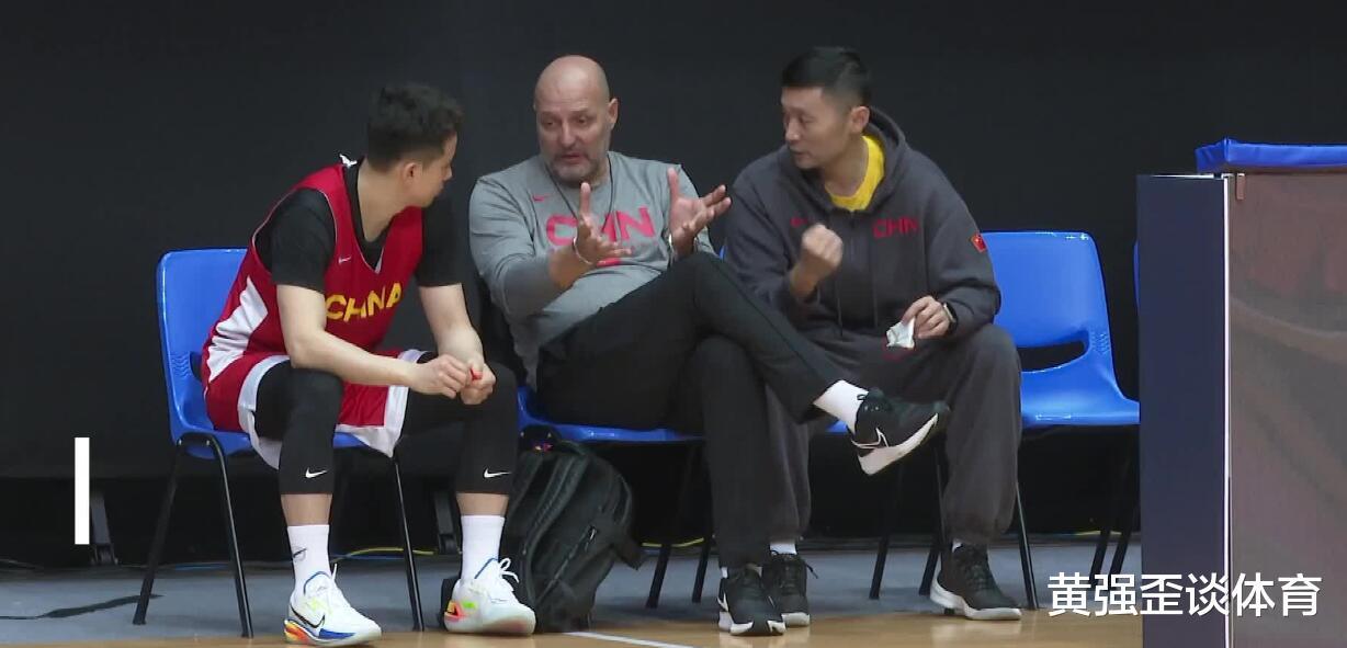 中国男篮主教练乔尔杰维奇无权选拔球员，人才库限制杨瀚森，如何看？(5)