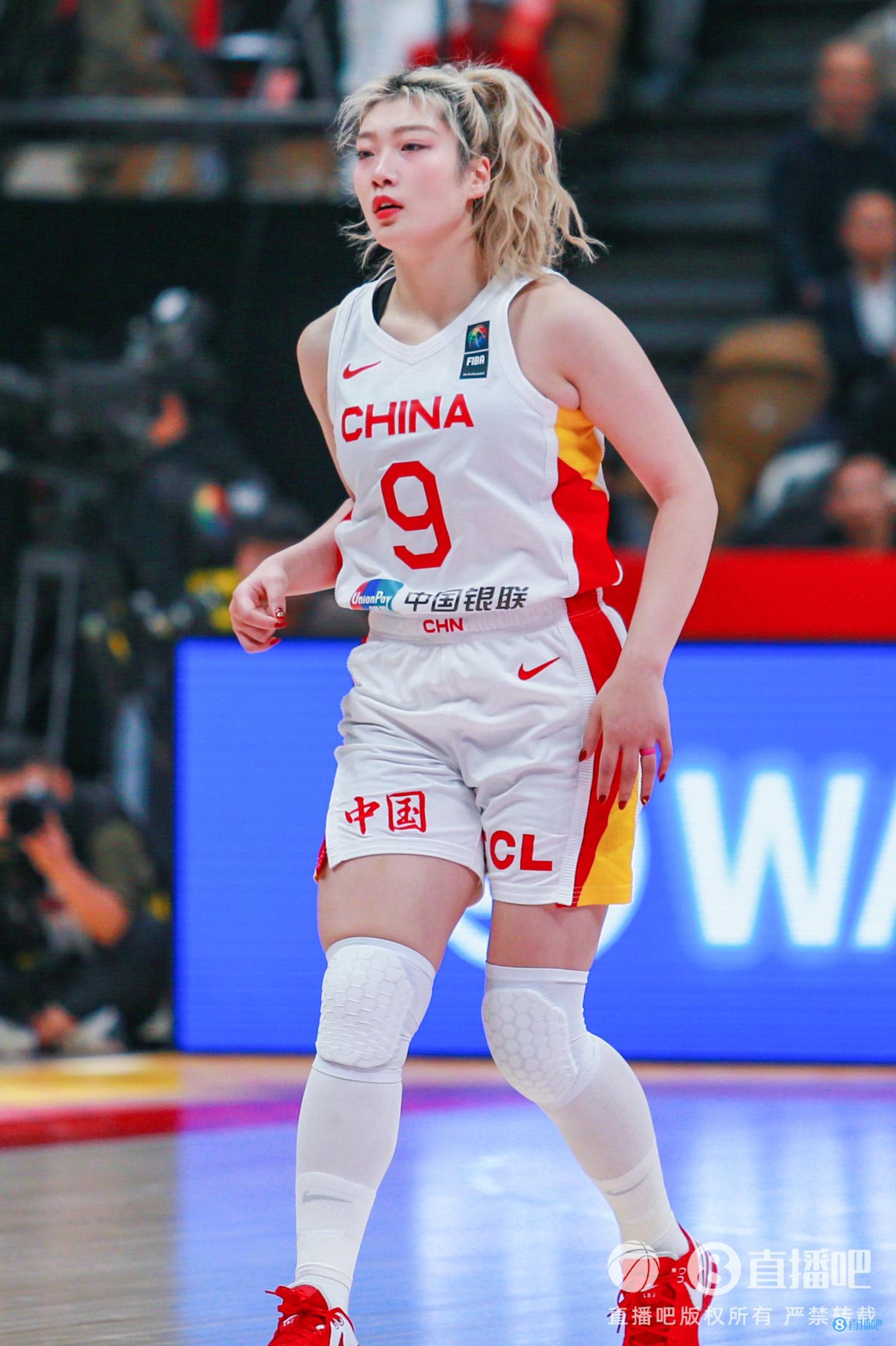 麦穗丰：中国女篮打打这种逆风球是好事 球迷也该给点耐心