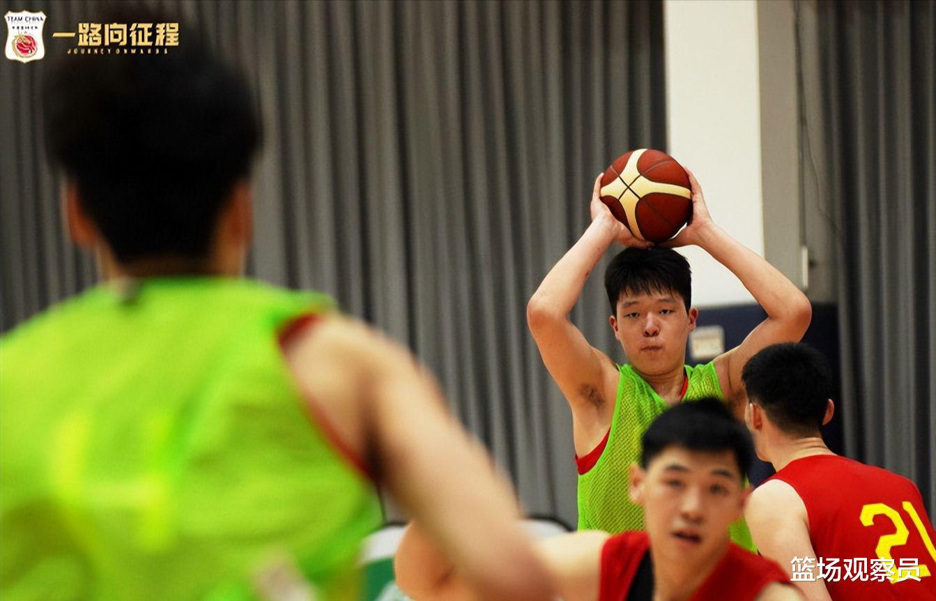 男篮亚预赛14人大名单！零零后年轻球员为主，中国主打青春风暴(4)