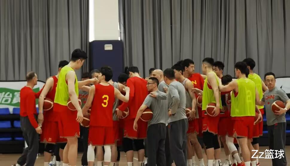 中国男篮削足适履！乔帅或在对阵日本后下课(2)