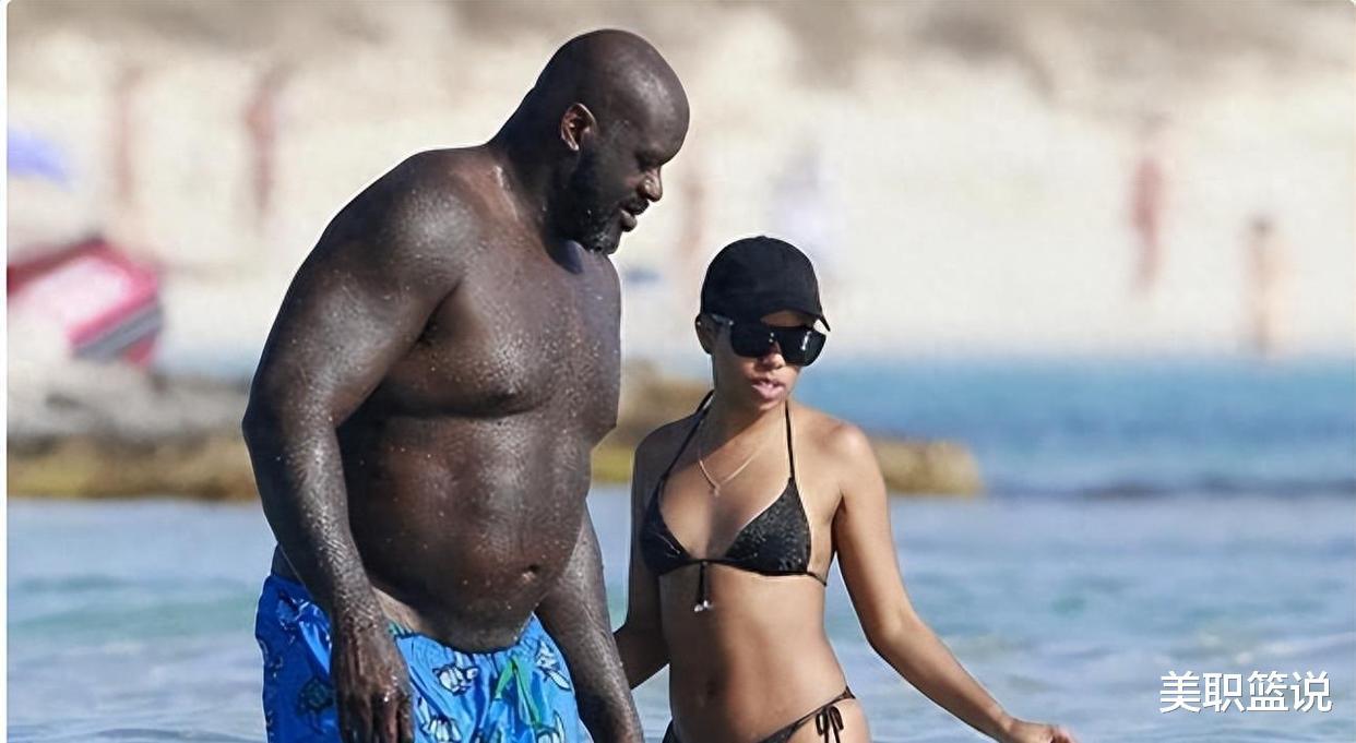 NBA奥尼尔52岁近况！体重400斤 胡子变白，新女友不足1.6米仅95斤(6)