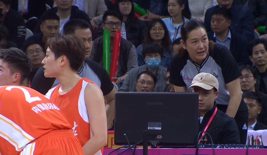 WCBA半决赛：内蒙古女篮22分大胜江苏，李缘12分表现出色(2)