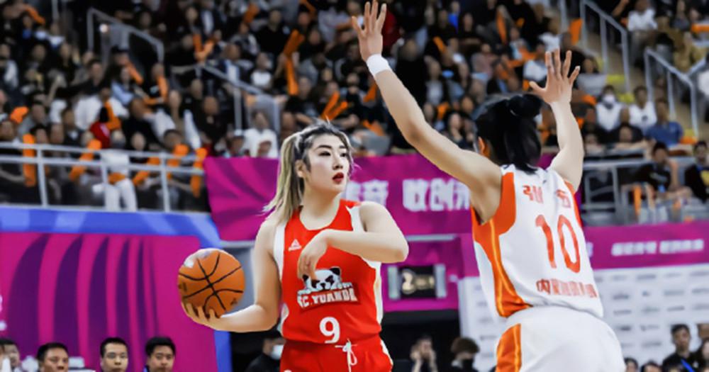 成人女星坎贝奇征战中国女篮联赛总决赛 国家队核心李梦表现不佳遭完爆(3)