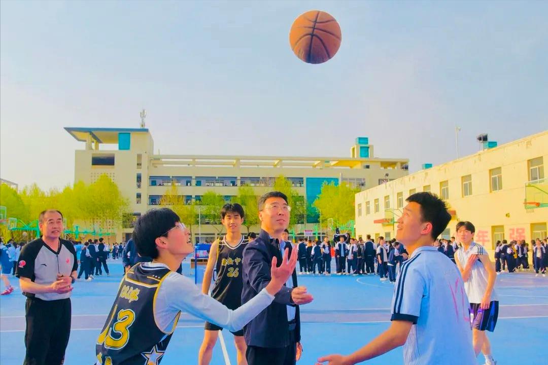 山西省运城市康杰中学高二年级篮球联赛圆满落下帷幕(17)